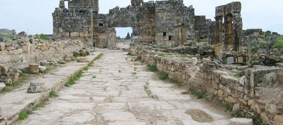 Pamukkale & Hierapolis