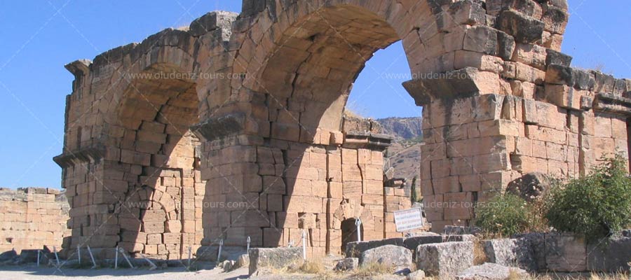 Pamukkale & Hierapolis