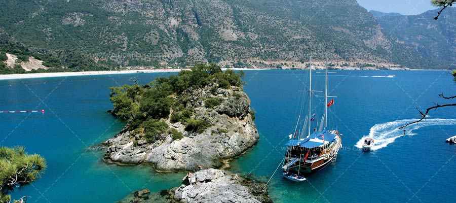 12 Adalar Tekne Turu