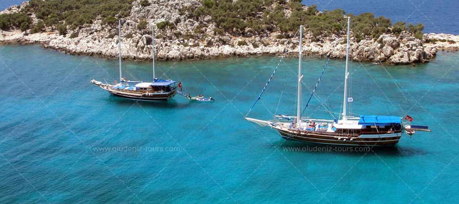 12 Adalar Tekne Turu